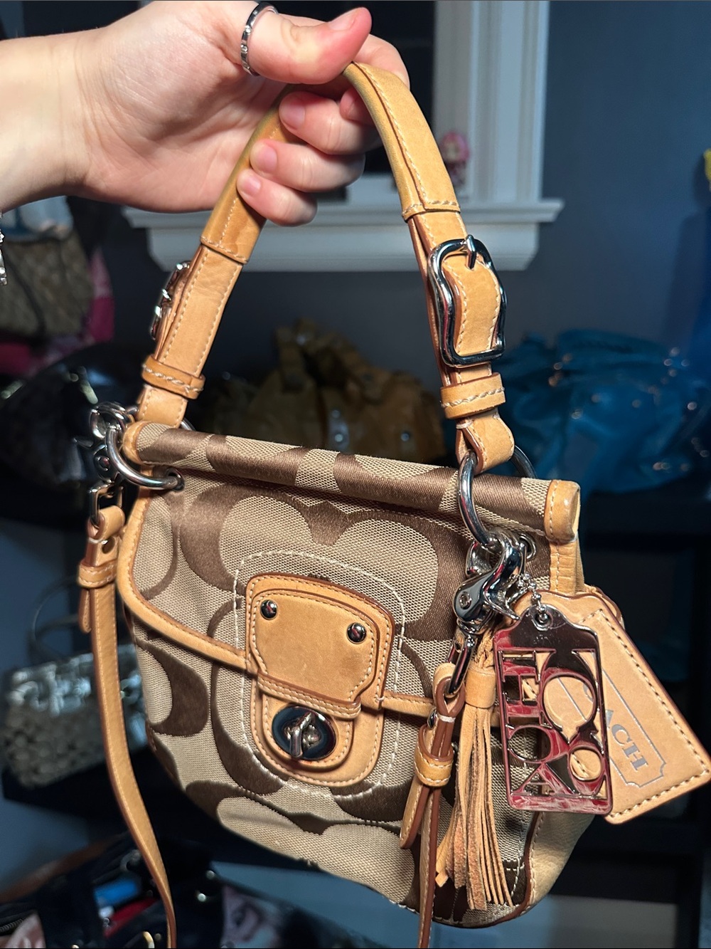 Coach legacy limited edition 70th anniversary
Canvas Crossbody